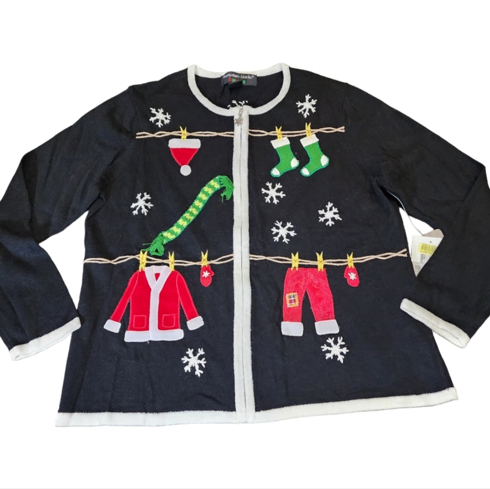 NWT Hampshire Studio Holiday Christmas Full Zip Sweater Santa’s Laundry Size Med